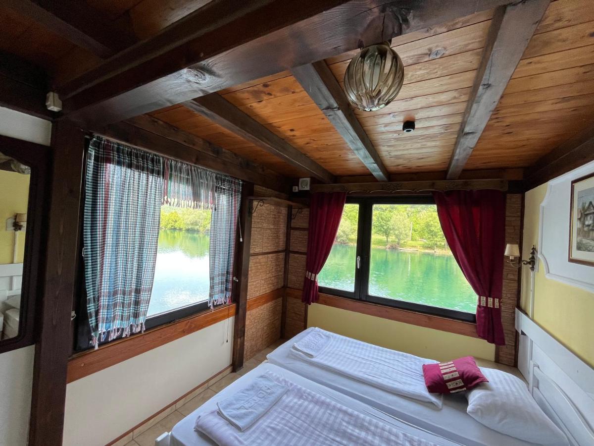 Rooms And Apartments Neron Bihac Lohovo Kültér fotó