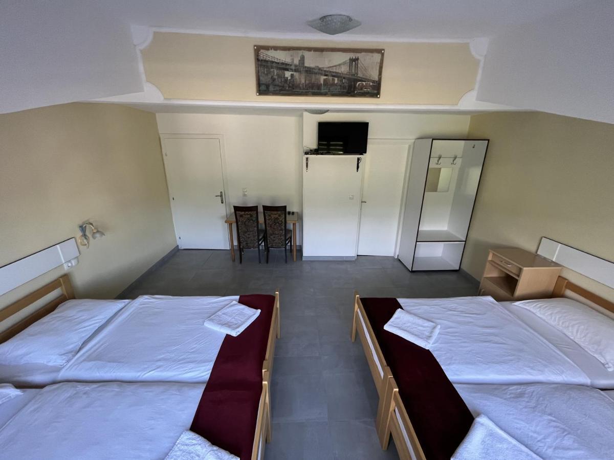 Rooms And Apartments Neron Bihac Lohovo Kültér fotó