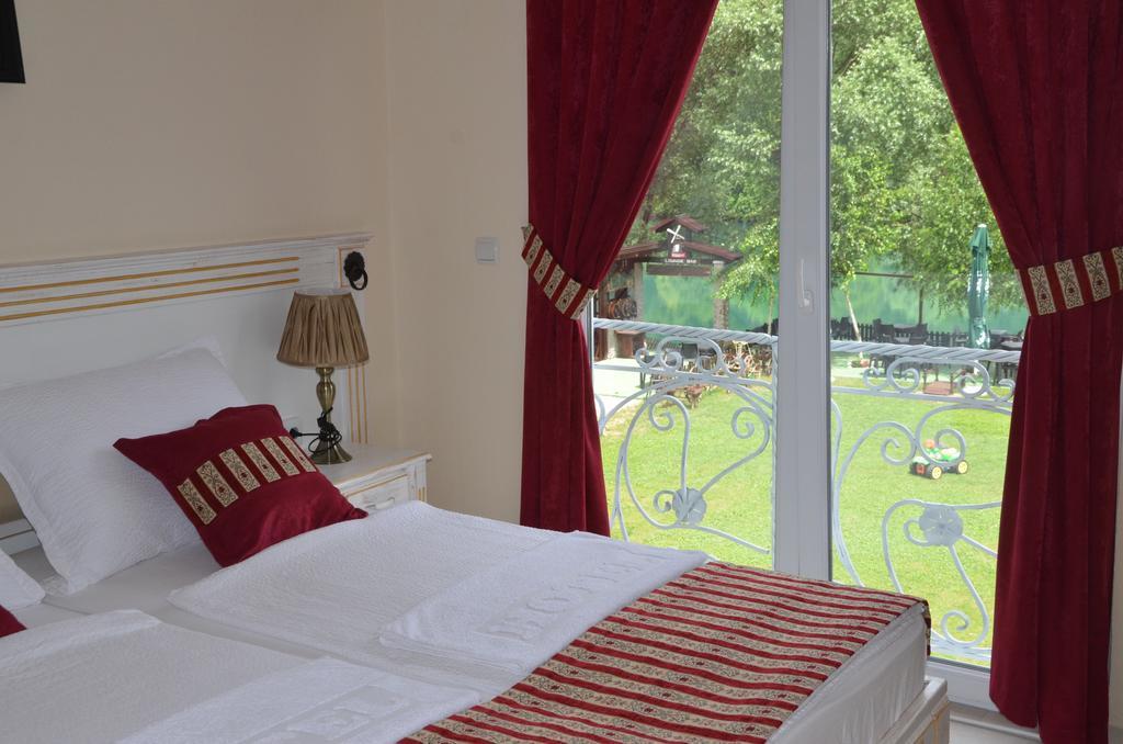 Rooms And Apartments Neron Bihac Lohovo Kültér fotó