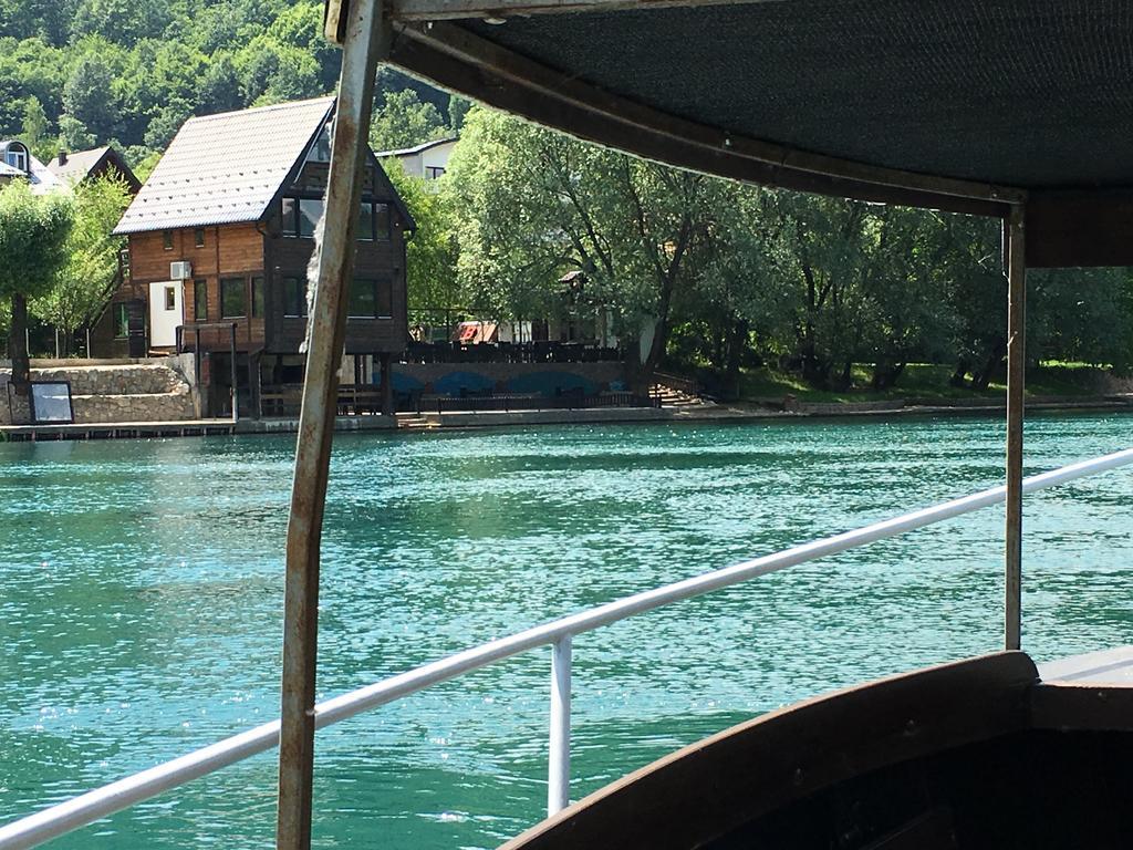 Rooms And Apartments Neron Bihac Lohovo Kültér fotó